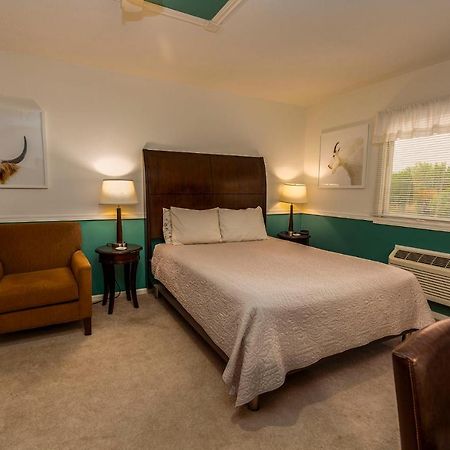 Sweetgrass Inn Bed & Breakfast Рапид-Сити Экстерьер фото