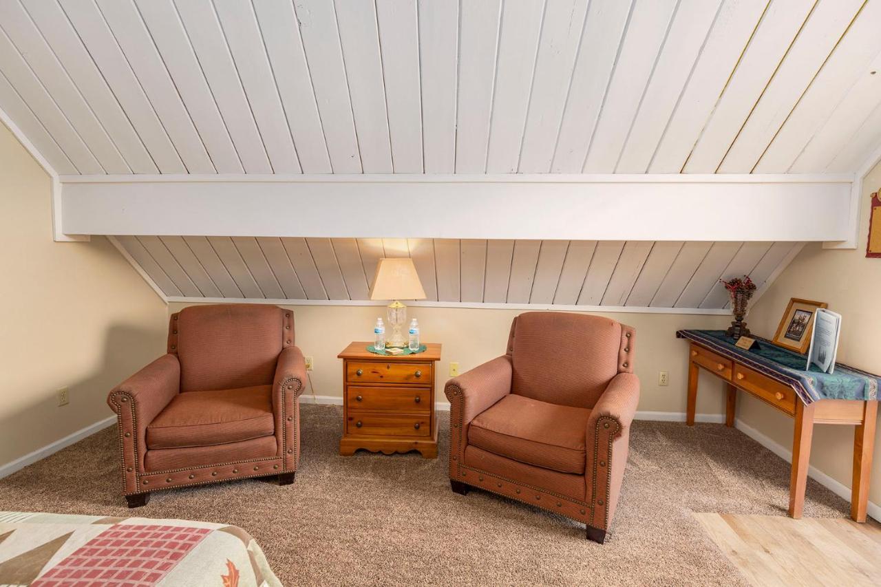 Sweetgrass Inn Bed & Breakfast Рапид-Сити Экстерьер фото